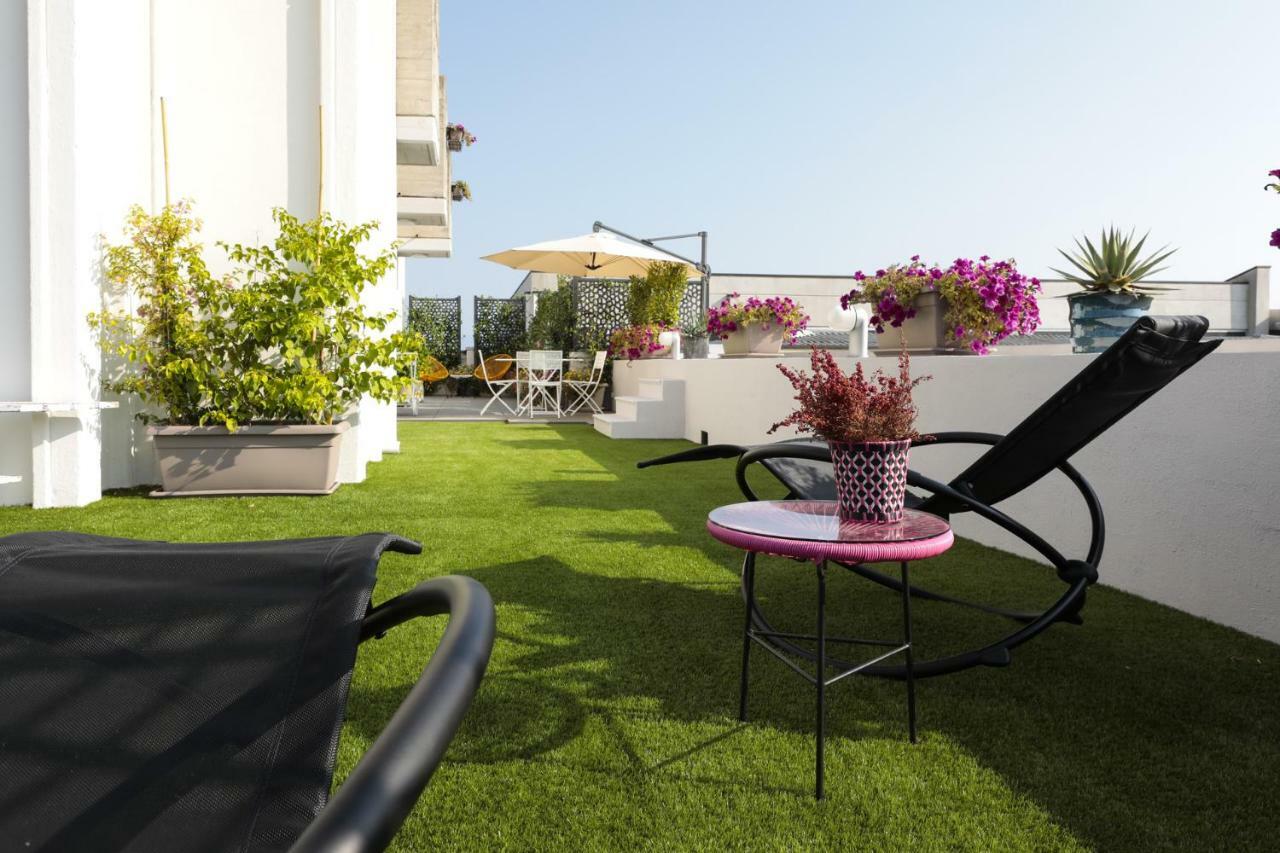 Sunseeker - 80 Mq Di Terrazzo Da Sogno Ντεζεντσάνο ντελ Γκάρντα Εξωτερικό φωτογραφία